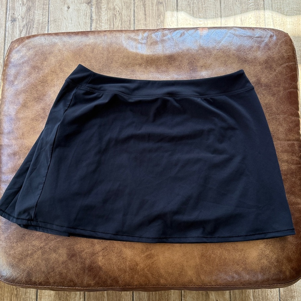 Vuori Break Point Skirt Sz Large Black White Tennis Golf Skort Preppy - Picture 3 of 6